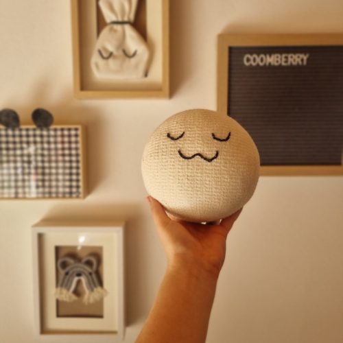 Coomberry round soft toy for motor skill development