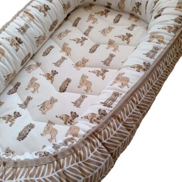 Babynest - Africn Safari - Lion & Cheetah Cubs + Sand Herringbone + Beige Trim