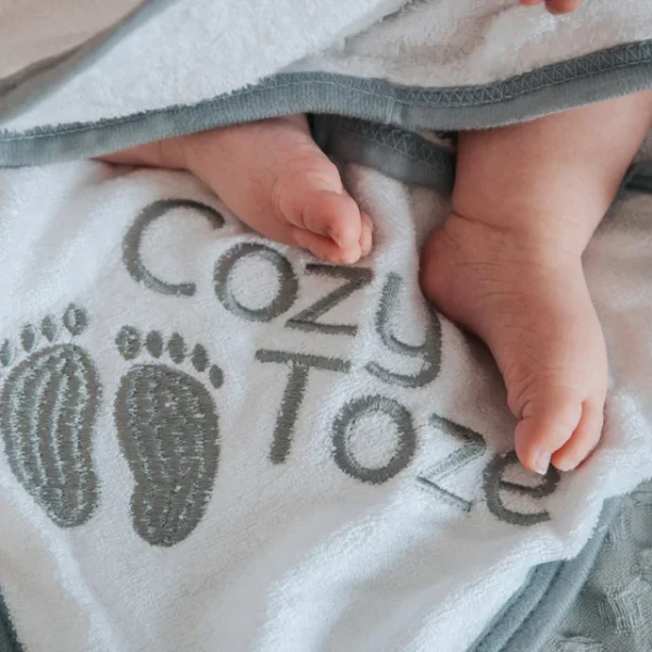 BabyDam CozyToze Hooded Towel