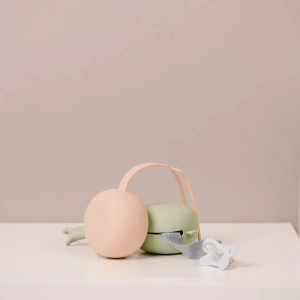 Sprout@2026-DifraxLovi-SiliconeSootherHolder-Pistachio_NudeonTable