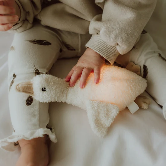 Sprout@2026-LivaPlushNightLight-InBabysHand-Beige